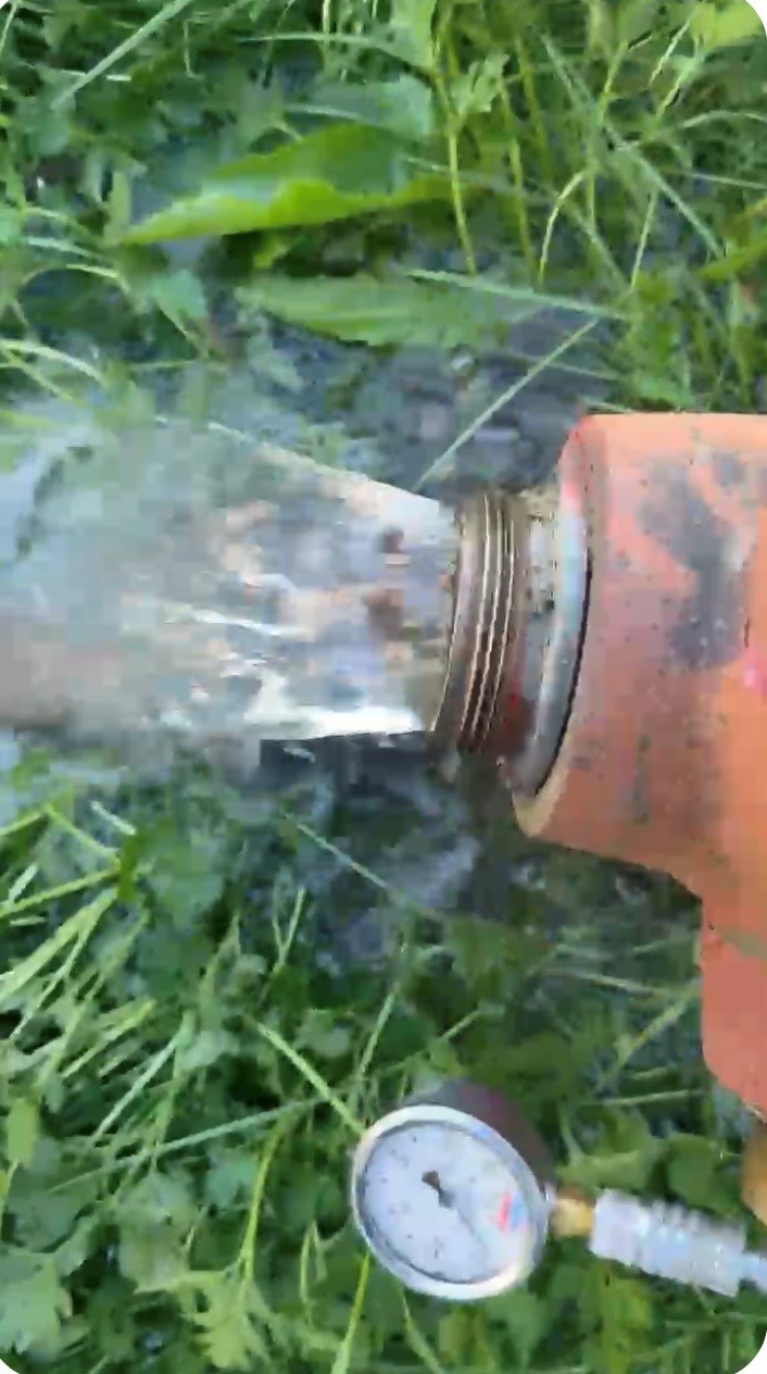 Low pressure fire hydrant